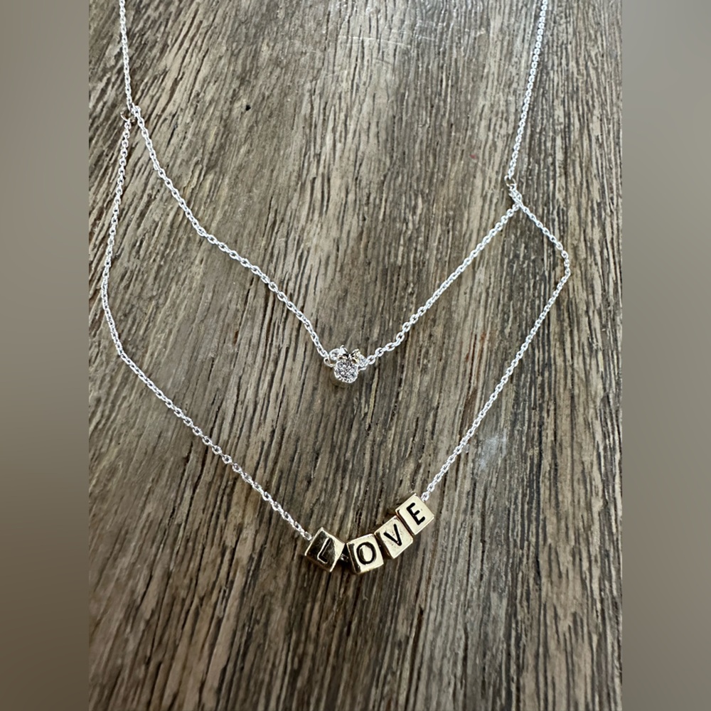 Disney Minnie Mouse Love necklace